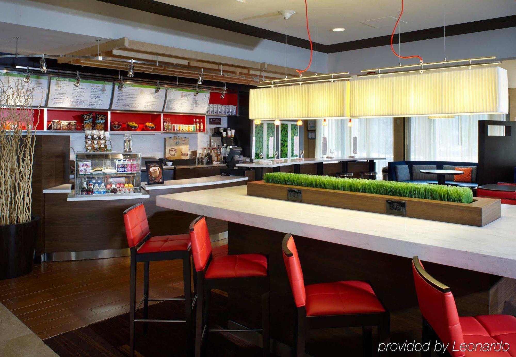 Courtyard Chicago 3* Oakbrook Terrace